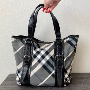 Burberry Beat Check Victoria Tote